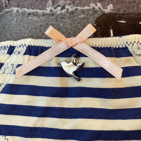 Sailors Delight! This is one of the cutest little Cami and panty sets I’ve owned - Picture 4 of 7